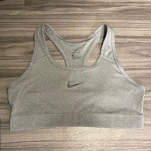 💫 Like new non-padded gray Nike sports bra size L
